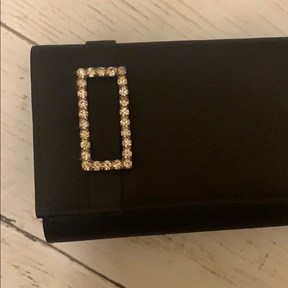 Cache Clutch - Picture 4 of 6